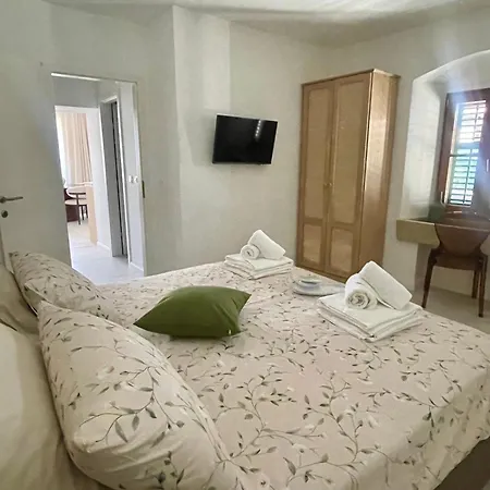 Old Town Pjaca * Makarska