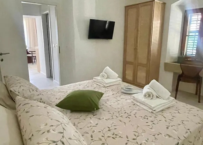 Old Town Pjaca * Makarska